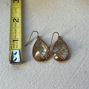 Cute gold glittery teardrop earrings!